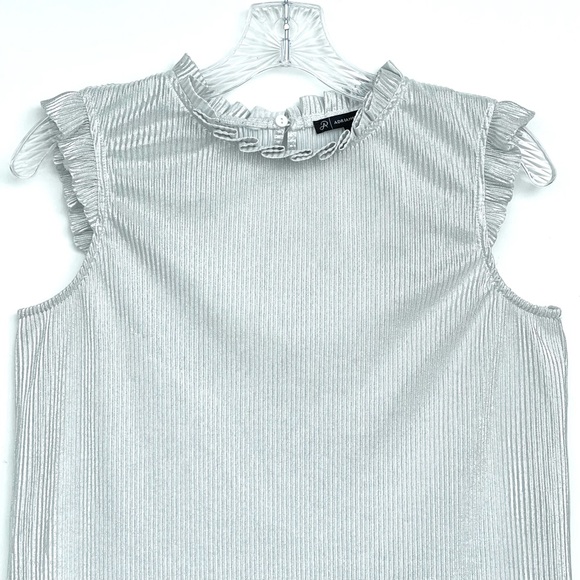 Adrianna Papell Metallic Silver Pleated Sleeveless Blouse Ruffle keyhole/Button - Picture 3 of 11